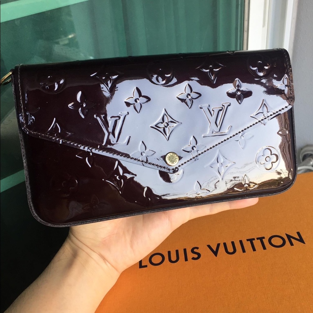 🎈Louis Vuitton Monogram Vernis Pochette Felicie🎈